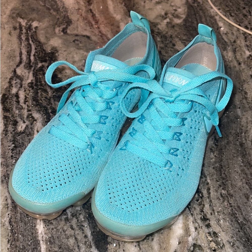 Nike Air Vapormax Flyknit 2